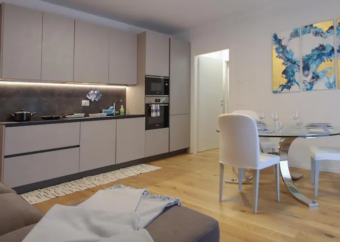 Casa Ardo Wifi & Free Parking In Center Апартаменты Лекко