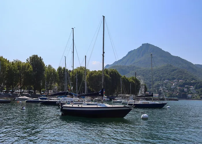 Апартаменты Casa Ardo Wifi & Free Parking In Center *