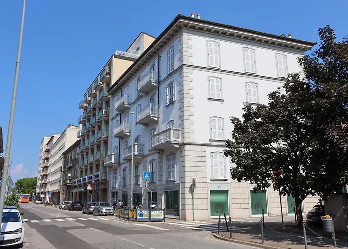 Casa Ardo Wifi & Free Parking In Center Апартаменты Лекко