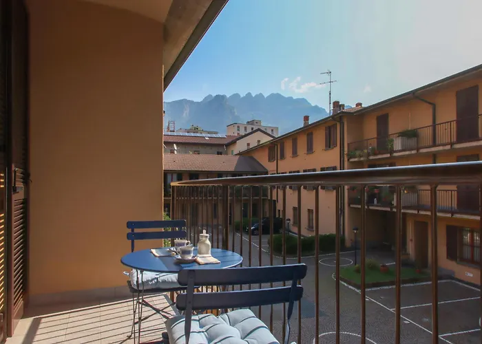 Casa Ardo Wifi & Free Parking In Center Апартаменты Лекко