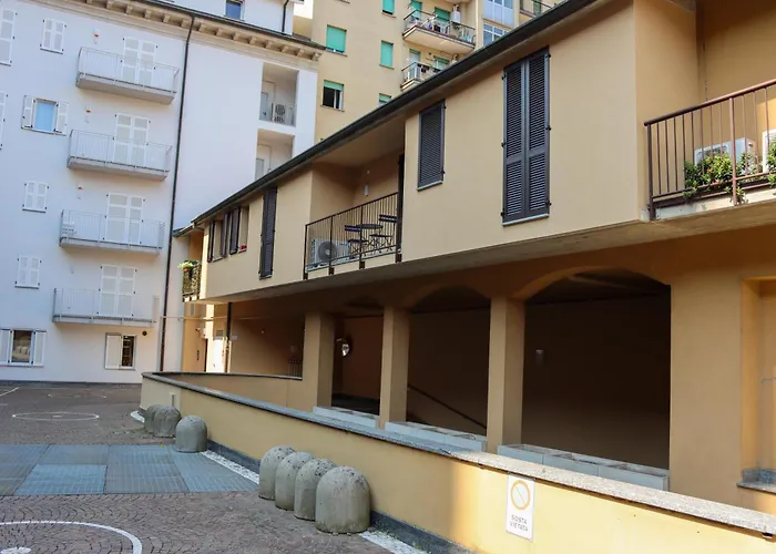 Casa Ardo Wifi & Free Parking In Center * Лекко