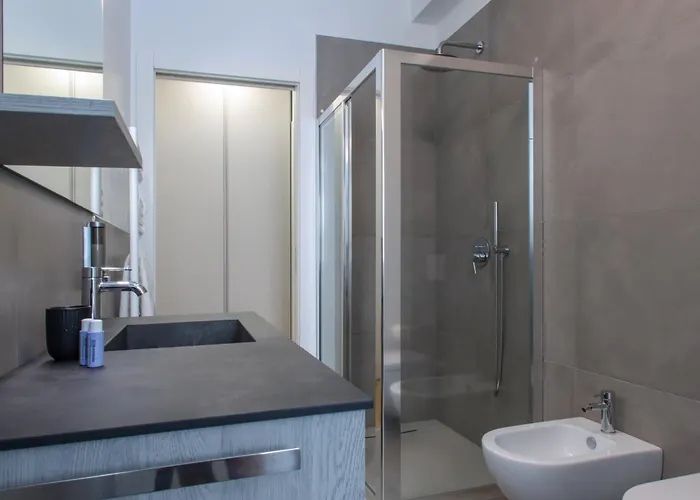 Casa Ardo Wifi & Free Parking In Center Апартаменты Лекко