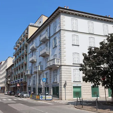 Casa Ardo Wifi & Free Parking In Center Апартаменты Лекко