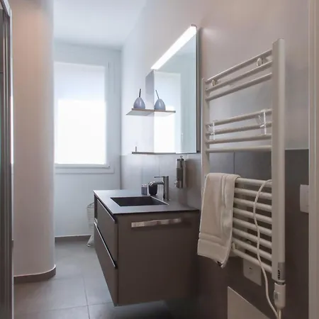 Casa Ardo Wifi & Free Parking In Center * Lecco