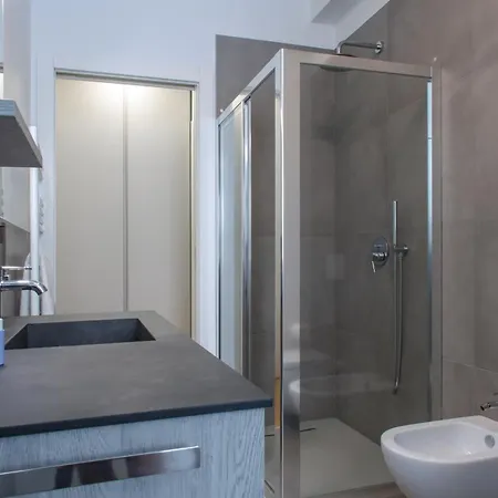 Casa Ardo Wifi & Free Parking In Center Appartement Lecco